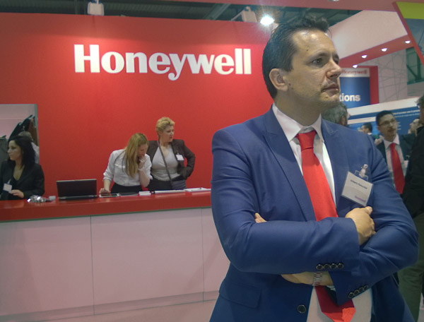 MCE 2014, controllo e monitoraggio con Honeywell Evohome CC