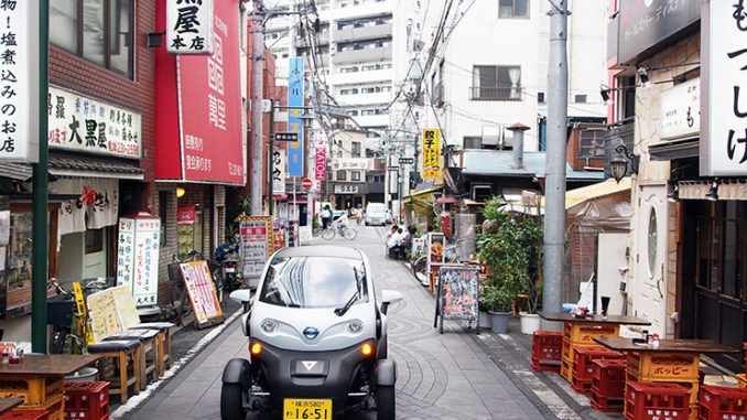 Nissan e la città di Yokohama promuovono il car sharing elettrico