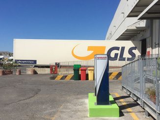 Spedizioni a impatto zero, GLS installa colonnine elettriche a Roma