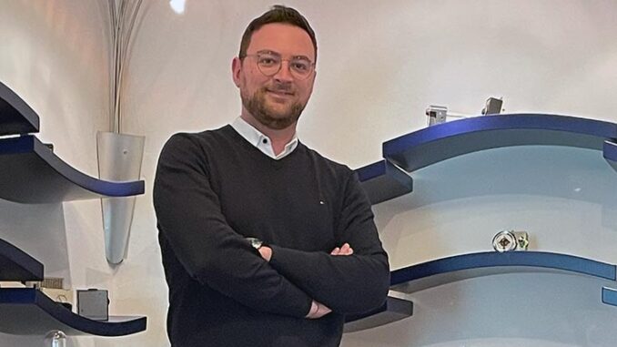 imit Alessio Calderoni